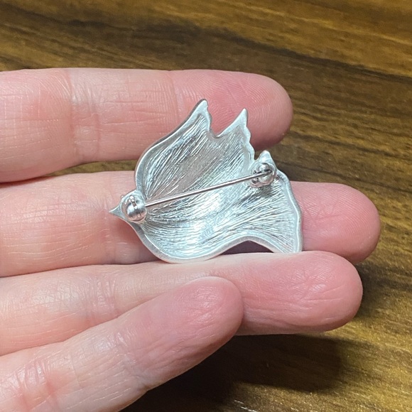 Vintage Silver Dove Brooch Accented With Aurora Borealis Crystals - Picture 3 of 3